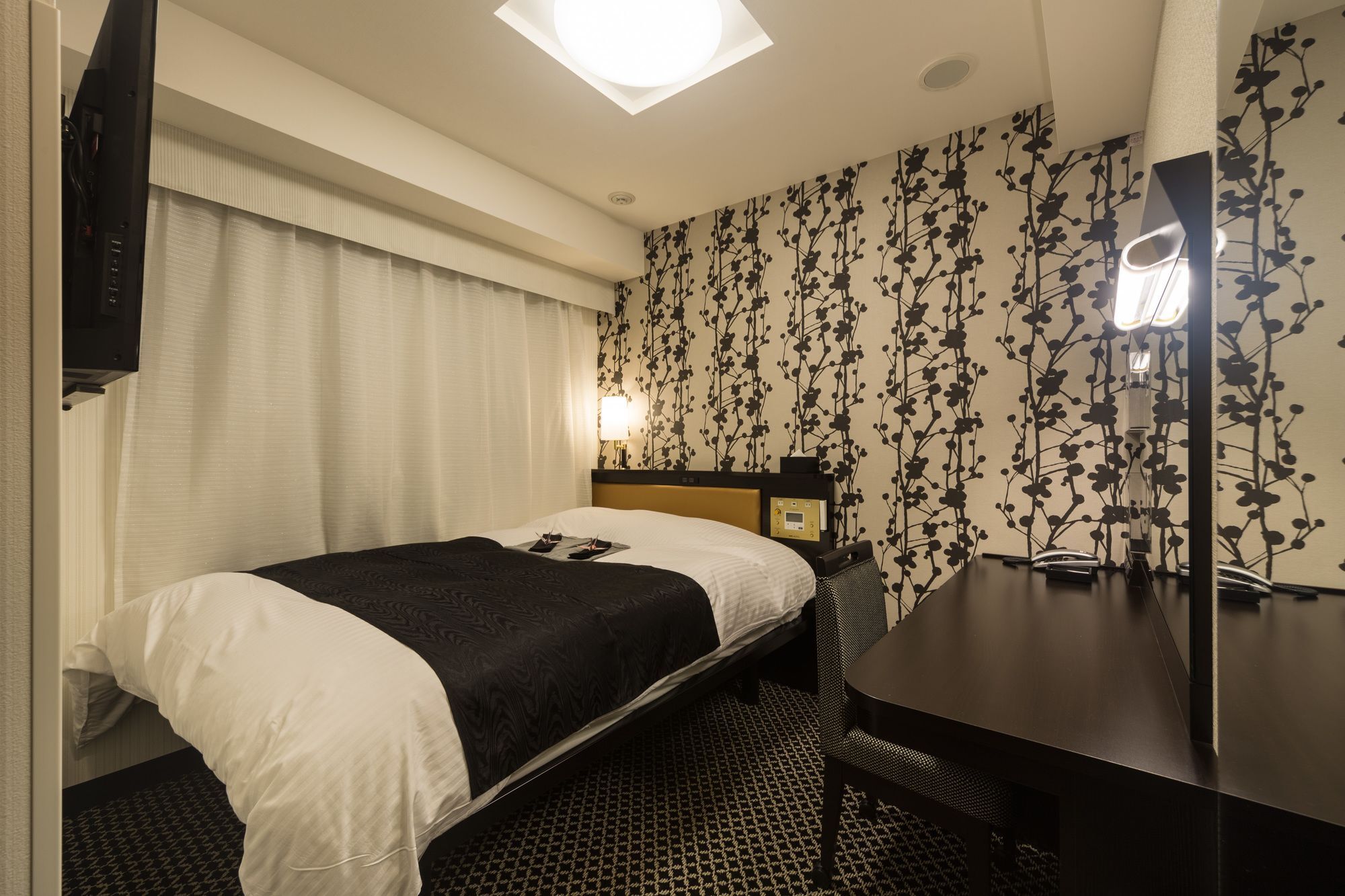 Apa Hotel Iidabashi Ekiminami Tokio Exterior foto